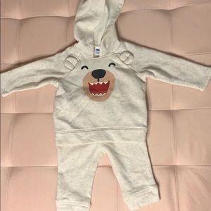 Old navy lot. Teddy sweatsuit. 3-6 months